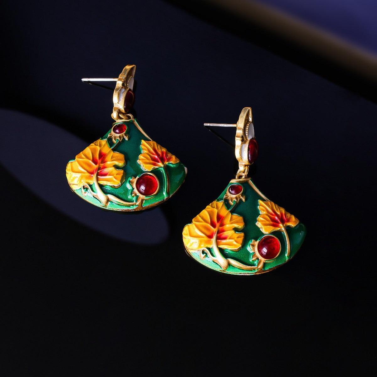 Earrings Retro Temperament Earrings Color Enamel Fan-shaped