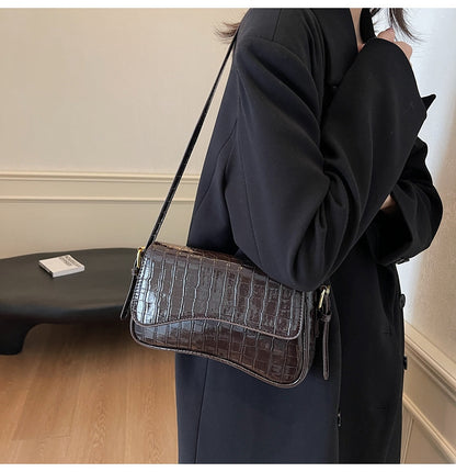 Flip Magnetic Snap Shoulder Messenger Bag Fashion Simple Portable Organ Bag