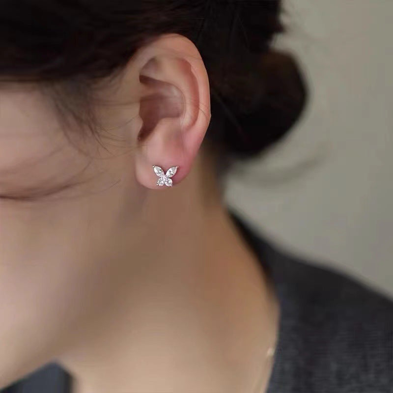 Stylish Simple And Versatile Women's Butterfly Studs
