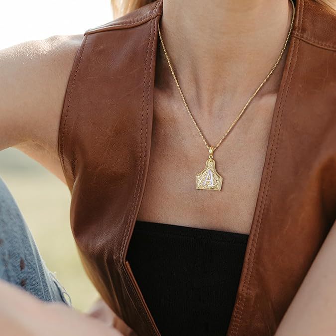 Fashion Personalized Letter Embossed Necklace